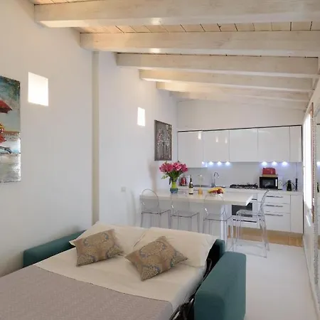 Apartmán Corteluna Incantevole A 500 Metri Da P.zza S.marco Benátky